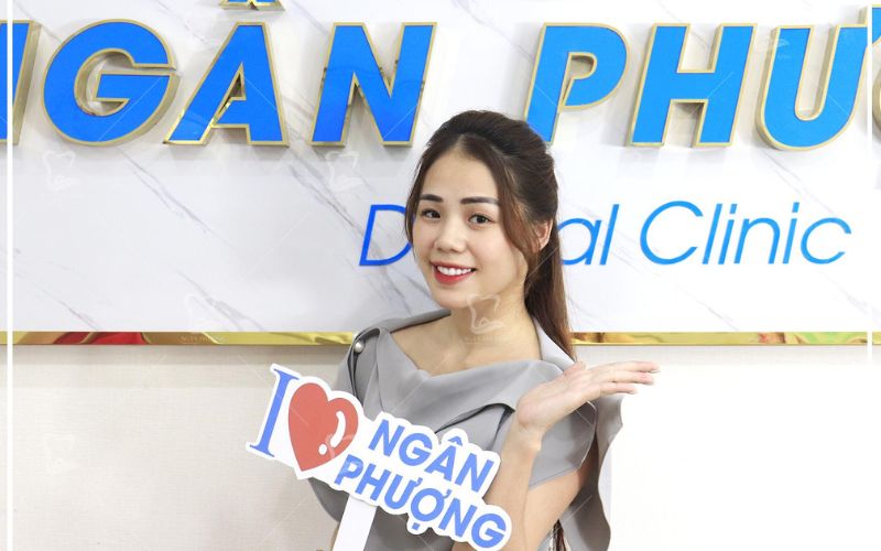 ca sĩ Hương Ly