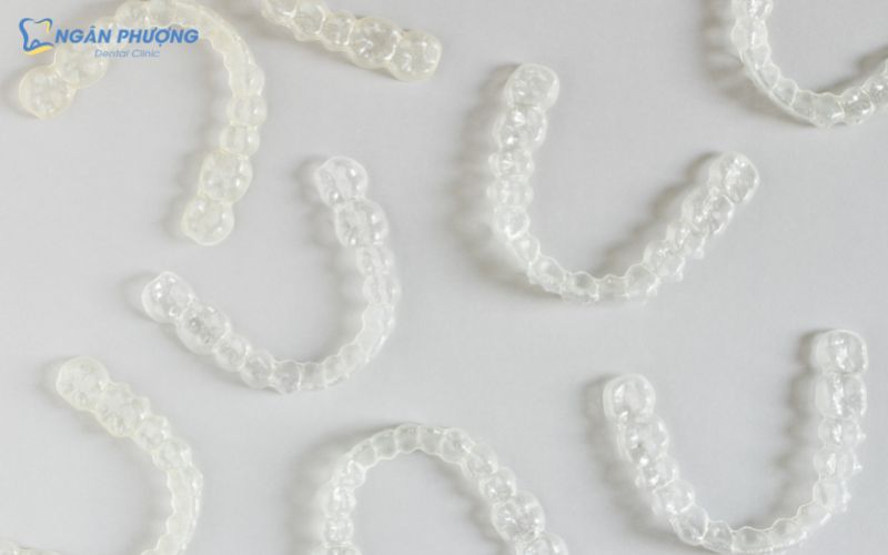 vật liệu khay niềng kém chất lượng